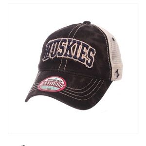 UConn Huskies women’s Zephyr hat